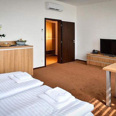 אוהרסקה הראדיסטה Hotel Fabrika מראה חיצוני תמונה