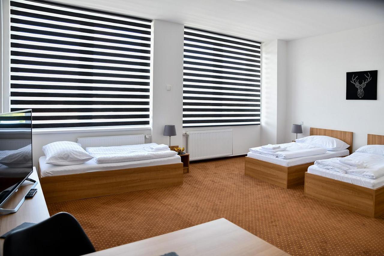 אוהרסקה הראדיסטה Hotel Fabrika מראה חיצוני תמונה