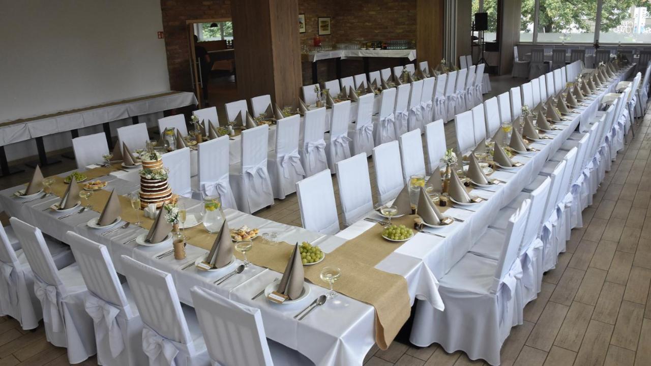 אוהרסקה הראדיסטה Hotel Fabrika מראה חיצוני תמונה