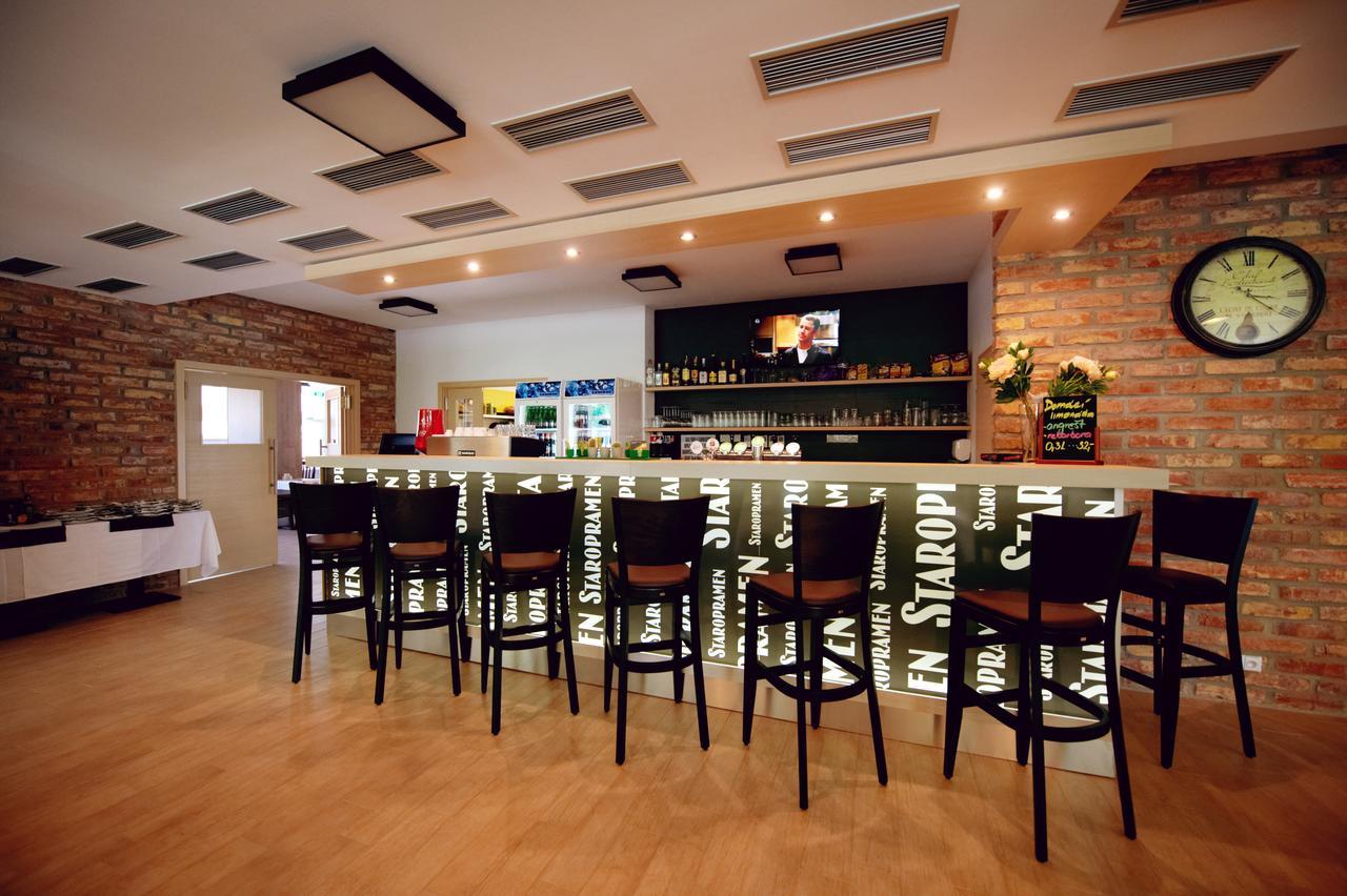 אוהרסקה הראדיסטה Hotel Fabrika מראה חיצוני תמונה