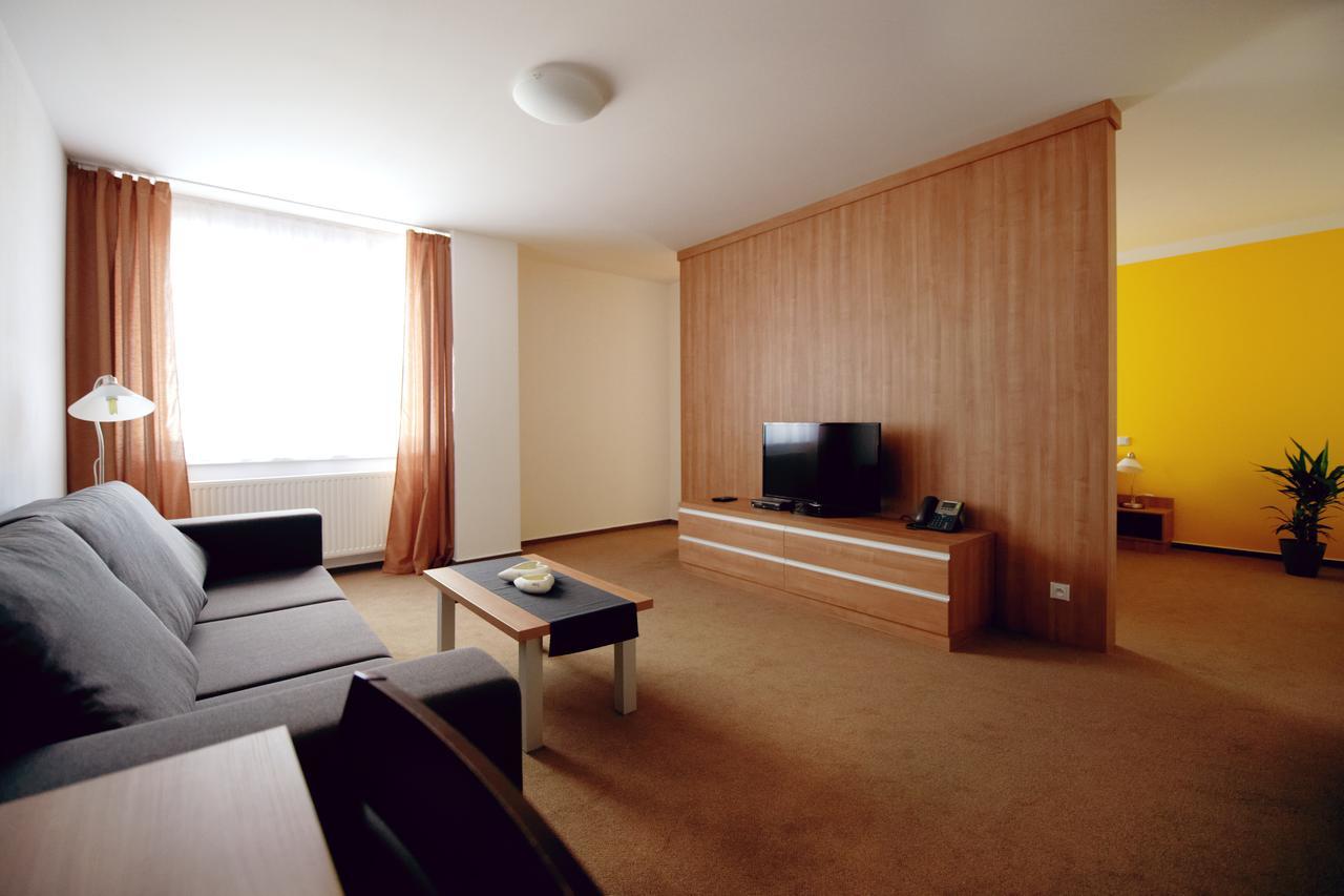 אוהרסקה הראדיסטה Hotel Fabrika מראה חיצוני תמונה